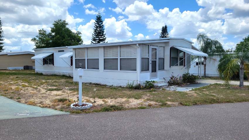 20 Greenhaven Ln. E. a Dundee, FL Mobile or Manufactured Home for Sale